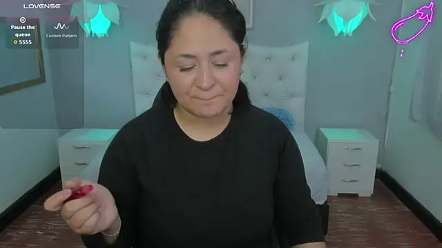 Lisa7 7 online show from November 18, 6:22 pm