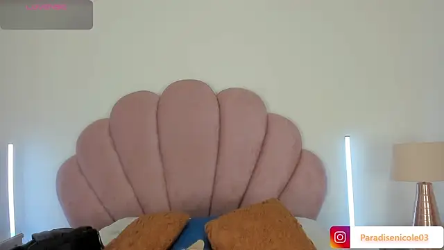 Nicole Paradise online show from June 13, 12:58 pm