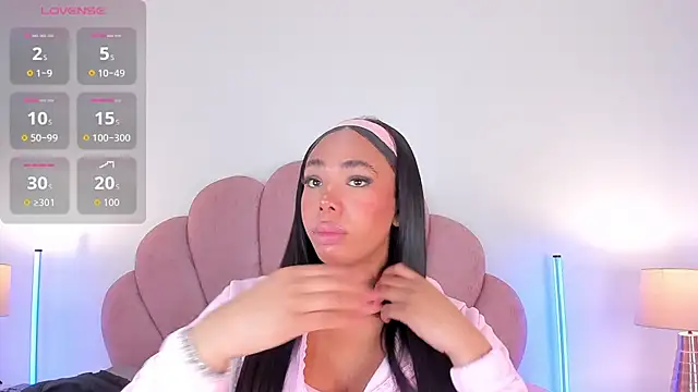 Nicole Paradise online show from February 26, 12:49 pm