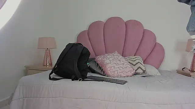 Nicole Paradise online show from November 20, 12:39 pm