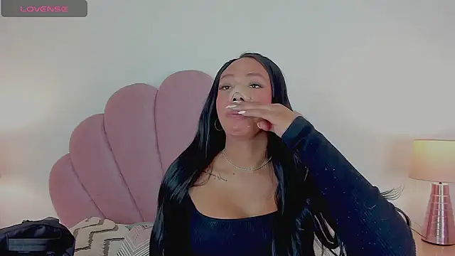 Snapshot of Nicole_Paradise chatting on October 3, 12:17 pm Nicole Paradise online show from October 3, 12:17 pm
