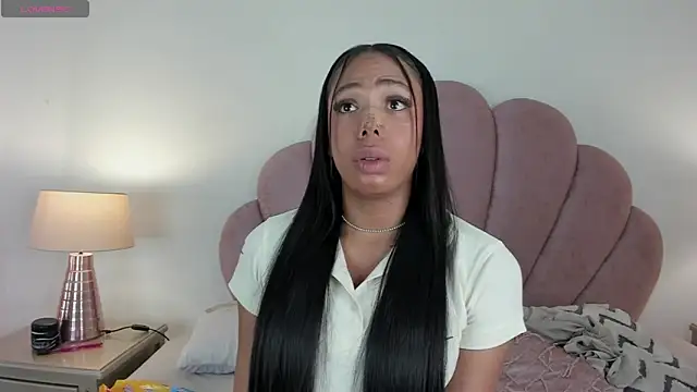 Snapshot of Nicole_Paradise chatting on September 11, 12:49 pm Nicole Paradise online show from September 11, 12:49 pm