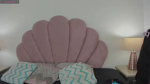 Snapshot of Nicole_Paradise chatting on September 16, 12:28 pm Nicole Paradise online show from September 16, 12:28 pm