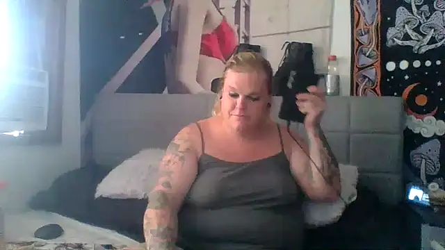 Snapshot of Trans_Girl_next_door420 chatting on July 10, 10:10 pm Trans Girl next door420 online show from July 10, 10:10 pm