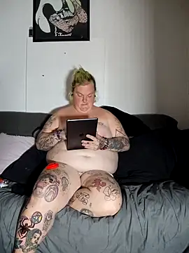 Trans Girl next door420 online show from April 24, 11:51 pm