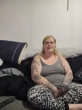 Trans Girl next door420 online show from May 10, 12:31 pm