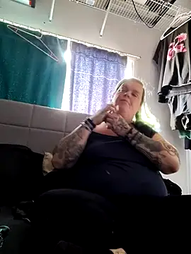 Trans Girl next door420 online show from March 17, 7:37 pm