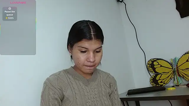 Snapshot of SophiaMeyerst chatting on October 22, 2:38 pm SophiaMeyerst online show from October 22, 2:38 pm