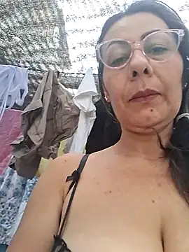 Snapshot of Mia-funny20 chatting on November 29, 2:50 pm Mia-funny20 online show from November 29, 2:50 pm