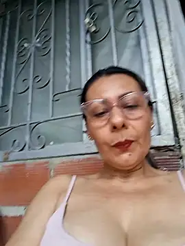 Mia-funny20 online show from March 19, 9:15 pm