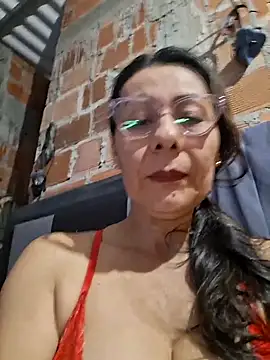 Mia-funny20 online show from May 1, 8:36 pm