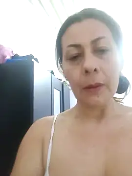 Snapshot of Mia-funny20 chatting on March 19, 2:16 am Mia-funny20 online show from March 19, 2:16 am