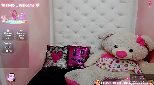 Snapshot of emma__cute__ chatting on March 14, 10:29 am emma cute online show from March 14, 10:29 am