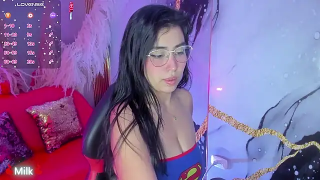 Snapshot of emma__cute__ chatting on October 5, 11:56 am emma cute online show from October 5, 11:56 am
