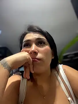 emma  cute   online show from March 25, 11:20 am