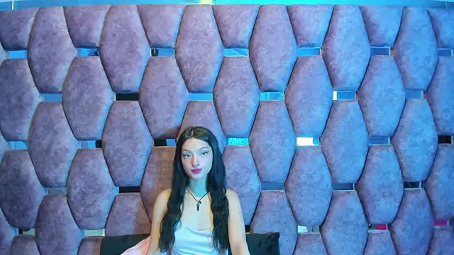 Snapshot of Aurora_18 chatting on October 2, 2:09 pm Aurora 18 online show from October 2, 2:09 pm