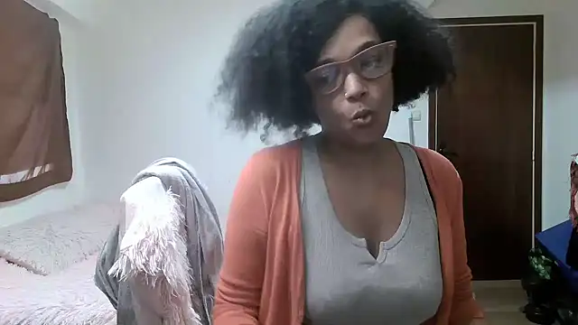 Snapshot of RDENLACASA chatting on December 31, 11:20 am RDENLACASA online show from December 31, 11:20 am