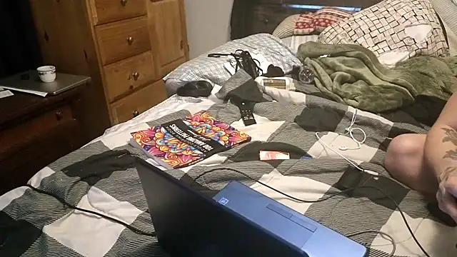 SpAzZ1234 online show from March 17, 1:47 pm