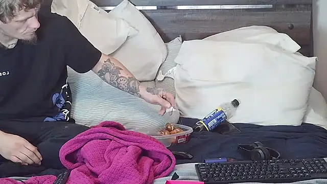 SpAzZ1234 online show from February 15, 7:57 pm