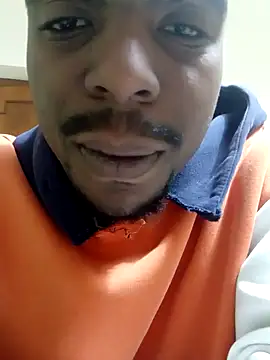 Snapshot of blackman933z chatting on December 8, 4:07 pm blackman933z online show from December 8, 4:07 pm