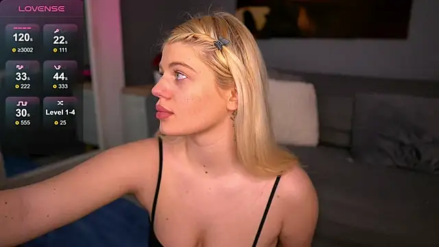 JosephineBlairs online show from February 3, 11:09 am