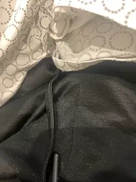 Snapshot of legendcock123 chatting on October 28, 11:47 pm legendcock123 online show from October 28, 11:47 pm