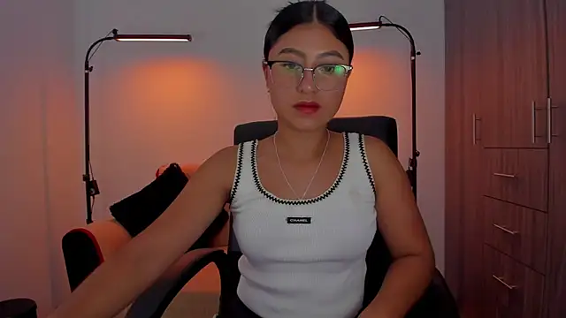 Snapshot of cloy_baby__ chatting on March 13, 11:59 pm cloy baby online show from March 13, 11:59 pm