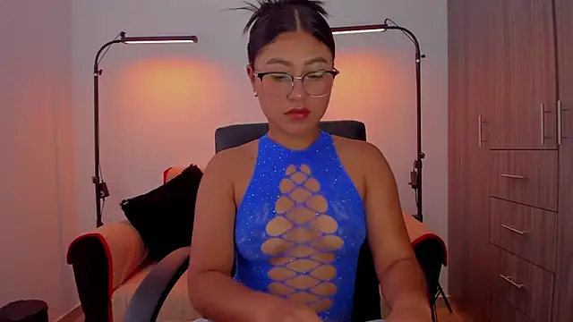 Snapshot of cloy_baby__ chatting on March 21, 10:28 pm cloy baby online show from March 21, 10:28 pm