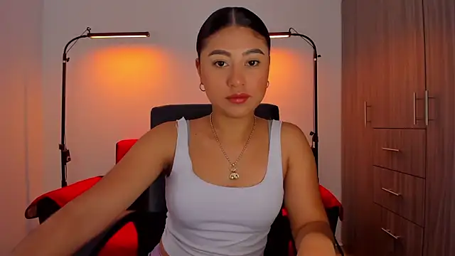 Snapshot of cloy_baby__ chatting on October 10, 10:38 am cloy baby online show from October 10, 10:38 am
