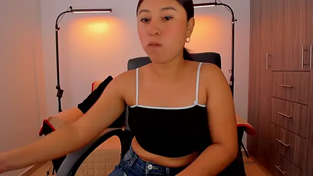Snapshot of cloy_baby__ chatting on September 10, 11:31 am cloy baby online show from September 10, 11:31 am