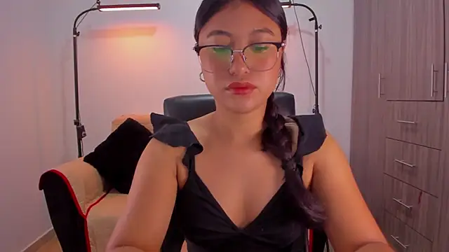 cloy baby   online show from June 1, 11:32 am