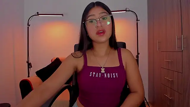 Snapshot of cloy_baby__ chatting on March 15, 12:04 am cloy baby online show from March 15, 12:04 am