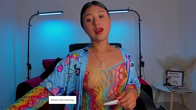 Snapshot of cloy_baby__ chatting on February 4, 10:21 am cloy baby online show from February 4, 10:21 am