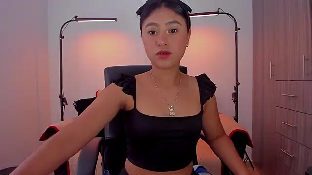 Snapshot of cloy_baby__ chatting on March 17, 10:51 pm cloy baby online show from March 17, 10:51 pm