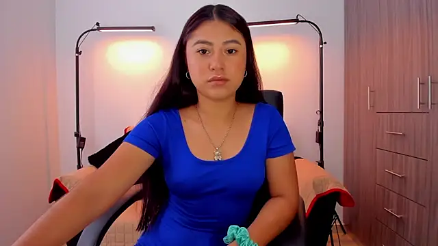 Snapshot of cloy_baby__ chatting on September 9, 11:41 am cloy baby online show from September 9, 11:41 am