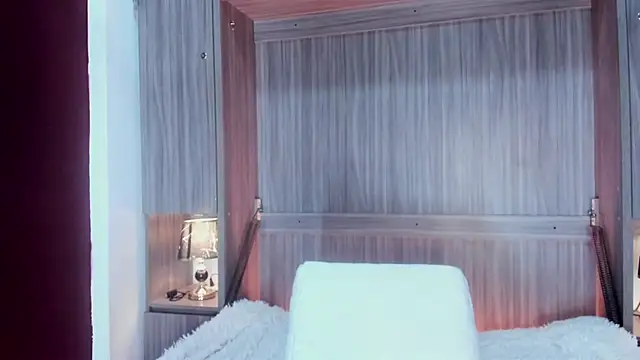 valerymeyerr online show from April 16, 12:06 pm