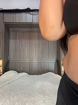 Snapshot of valerymeyerr chatting on May 4, 12:08 pm valerymeyerr online show from May 4, 12:08 pm