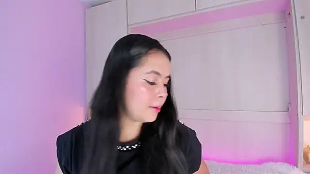 valerymeyerr online show from October 1, 4:17 am