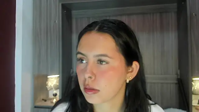 Snapshot of valerymeyerr chatting on May 23, 12:04 pm valerymeyerr online show from May 23, 12:04 pm