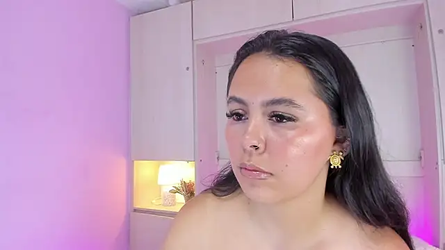 valerymeyerr online show from December 3, 4:13 am