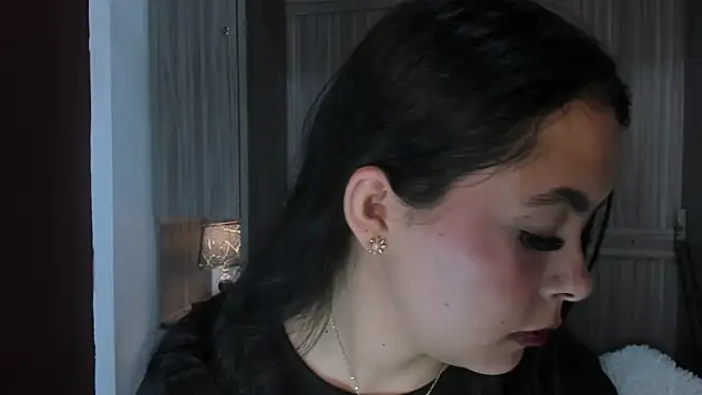 valerymeyerr online show from April 2, 12:01 pm