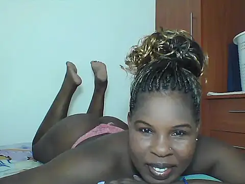 Sexyebonygal online show from May 13, 4:41 am