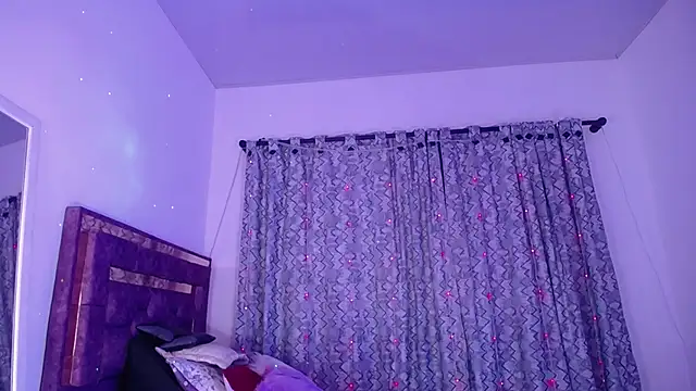 alejandrafitt online show from March 28, 1:06 am