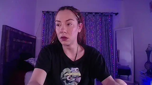 alejandrafitt online show from April 22, 4:08 am