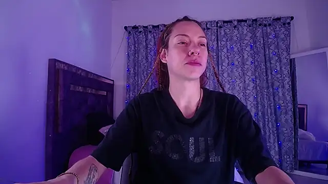 alejandrafitt online show from April 24, 3:19 am