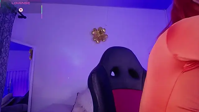 alejandrafitt online show from February 26, 3:50 am