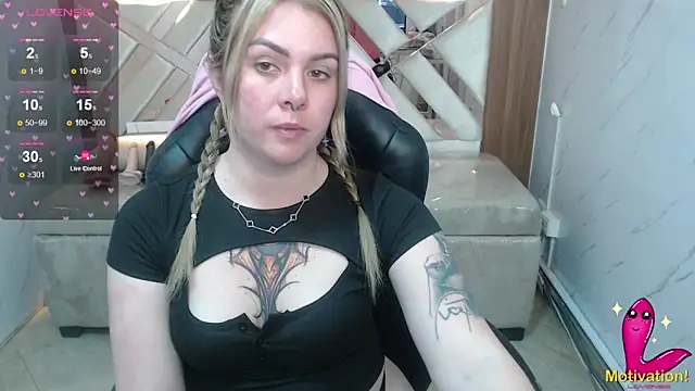 Paula b  online show from May 12, 12:55 pm