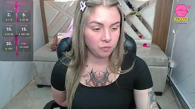 Paula b  online show from May 6, 12:53 pm