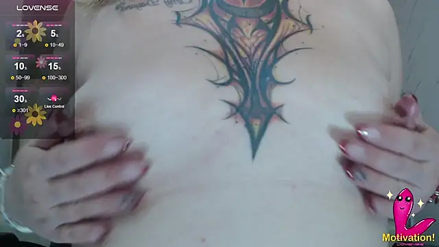 Snapshot of Paula_b_ chatting on July 18, 12:58 pm Paula b online show from July 18, 12:58 pm