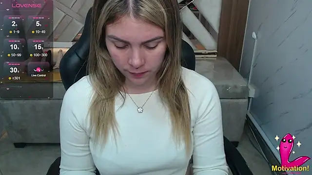 Snapshot of Paula_b_ chatting on June 18, 12:54 pm Paula b online show from June 18, 12:54 pm